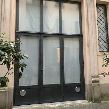 Piccolo Loft Cadorna Apartment Милано Екстериор снимка