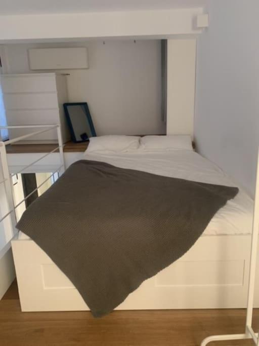 Piccolo Loft Cadorna Apartment Милано Екстериор снимка